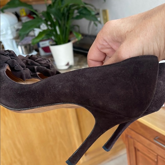 Manolo Blahnik CHOCOLATE Brown SUEDE Rose pointed heels 👠 9.5 - Picture 7 of 7